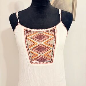 Entro Ivory Camisole with Geometric Embroidery
